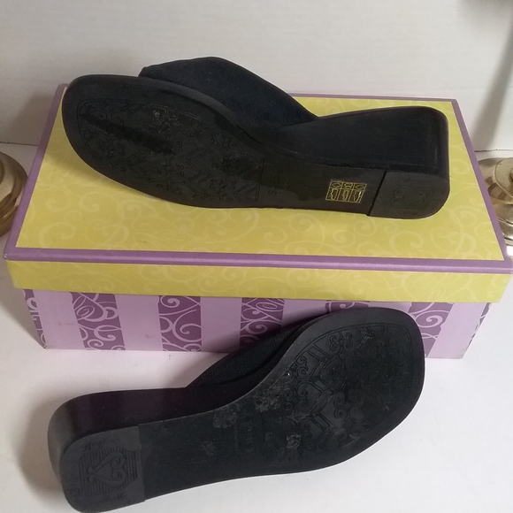 Brighton "Isabel" Black Wedge Shoes Size 6M Excellent condition - Picture 2 of 5